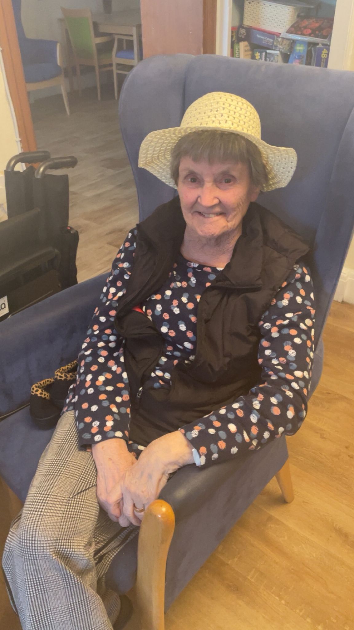 Marj in a pale yellow spring bonnet