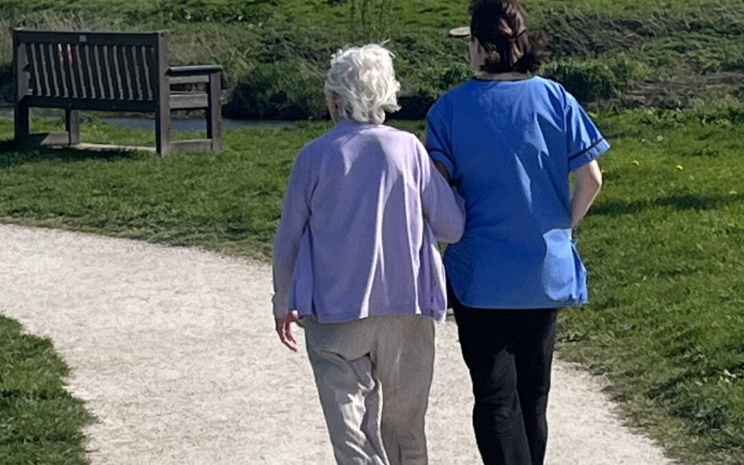 Residents Enjoy a Sunny Afternoon at Ashley House